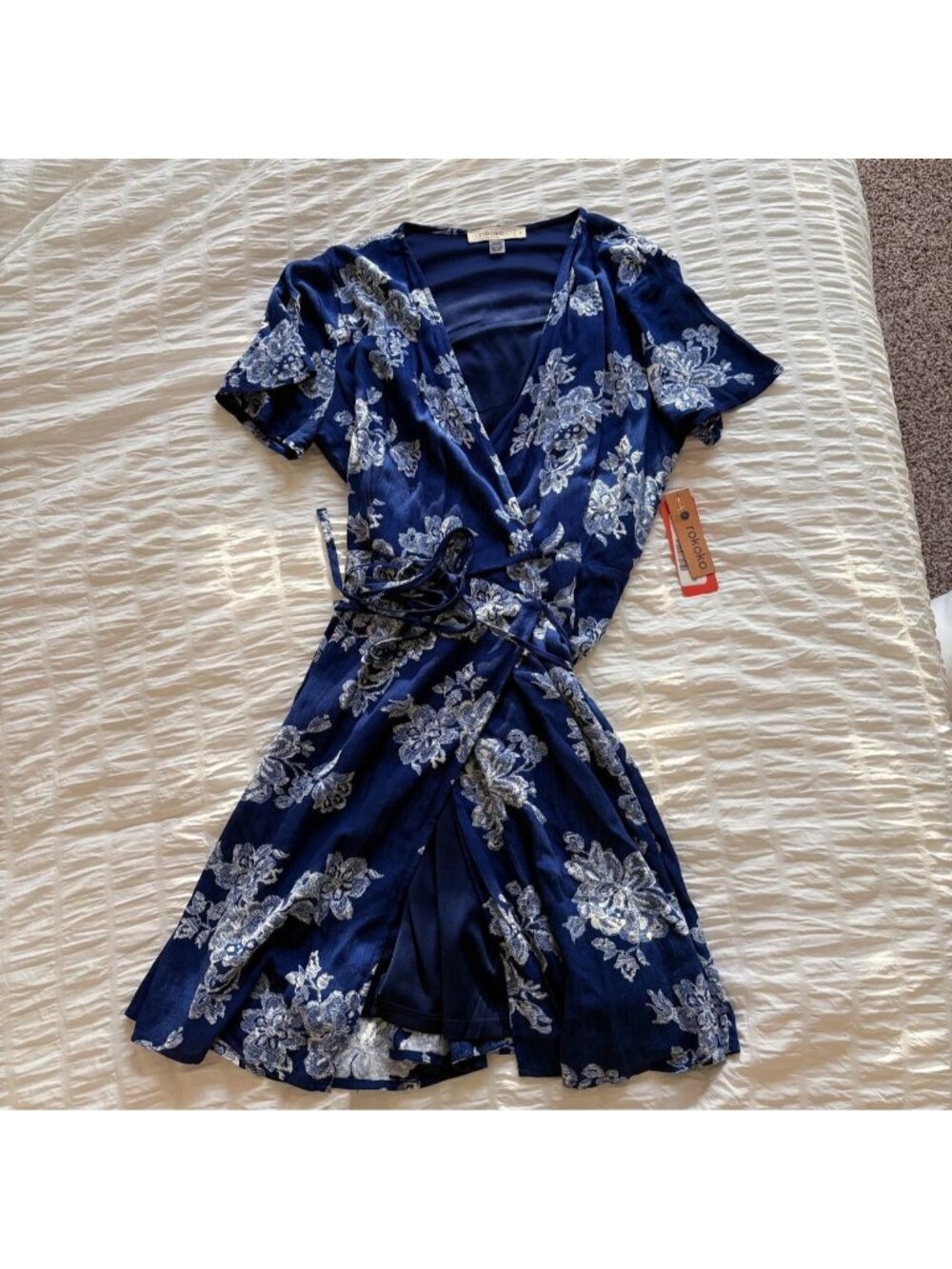 Rokoko blue floral wrap dress with white floral print, size M #wrap #floral